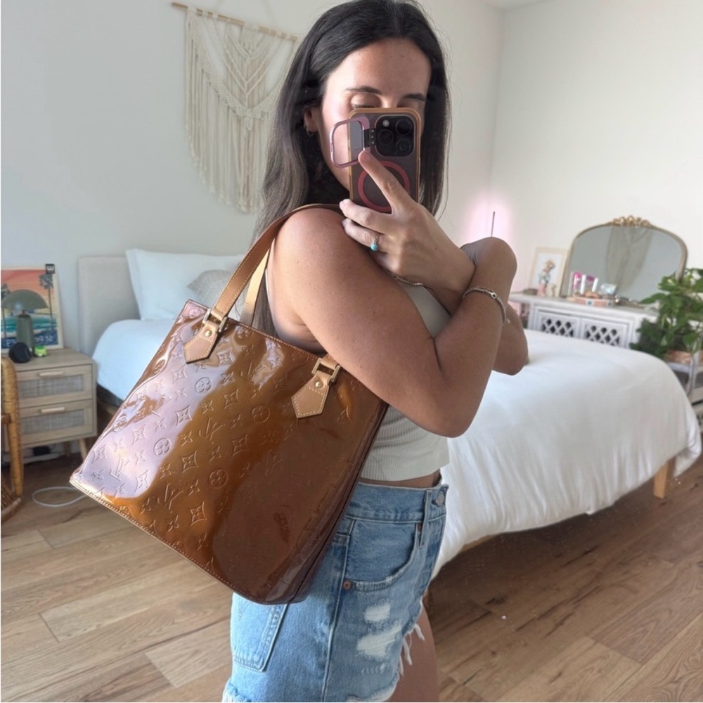 Louis Vuitton Vernis Tote Bronze Patent Monogram Shoulder Bag Authentic LV - Picture 3 of 12